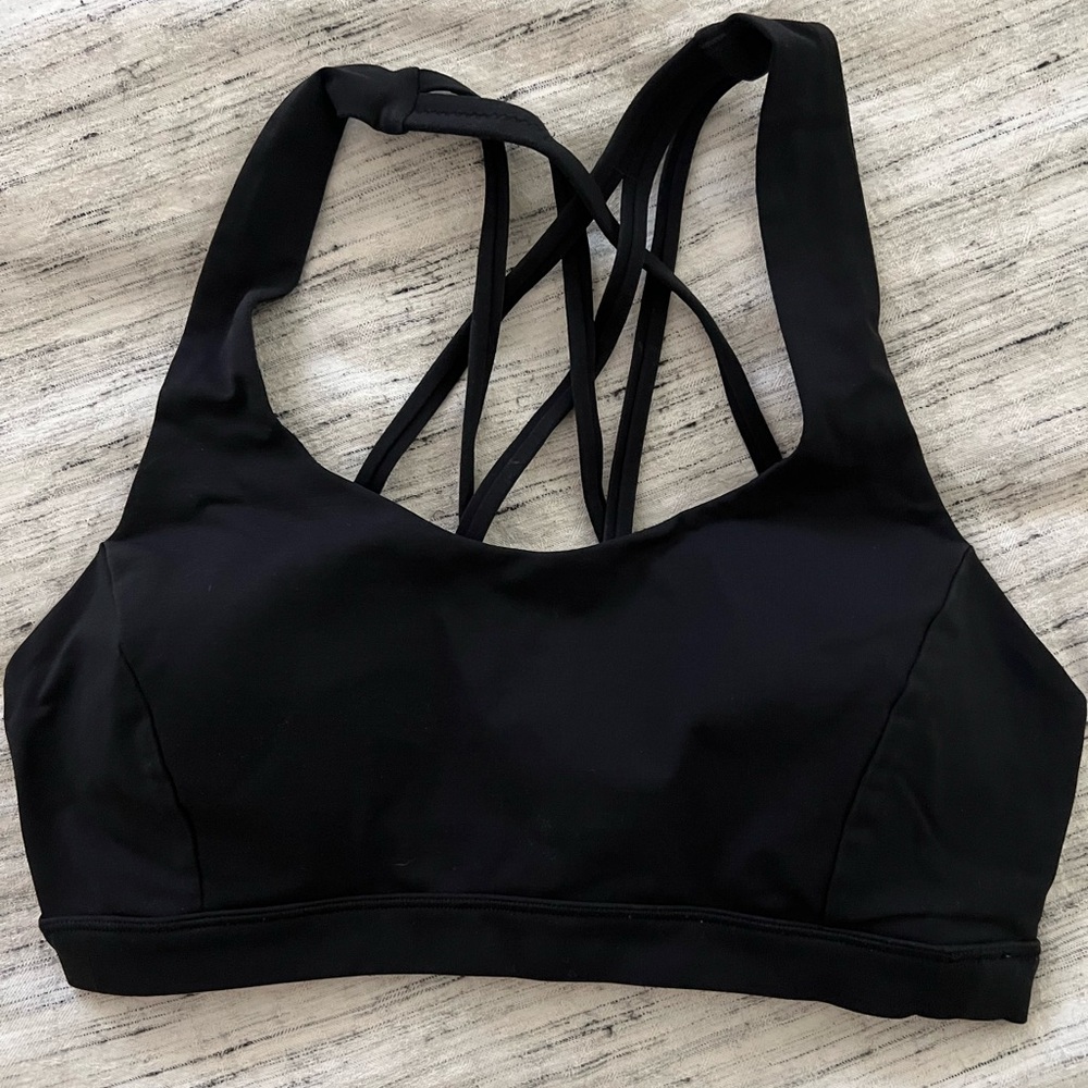Lululemon Free to be Serene Bra